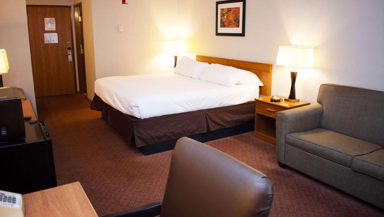 Magnuson Hotel Country Inn Ishpeming Buitenkant foto