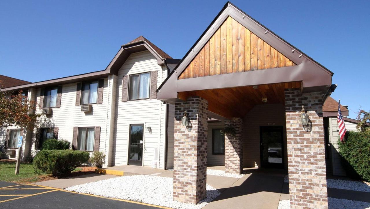 Magnuson Hotel Country Inn Ishpeming Buitenkant foto