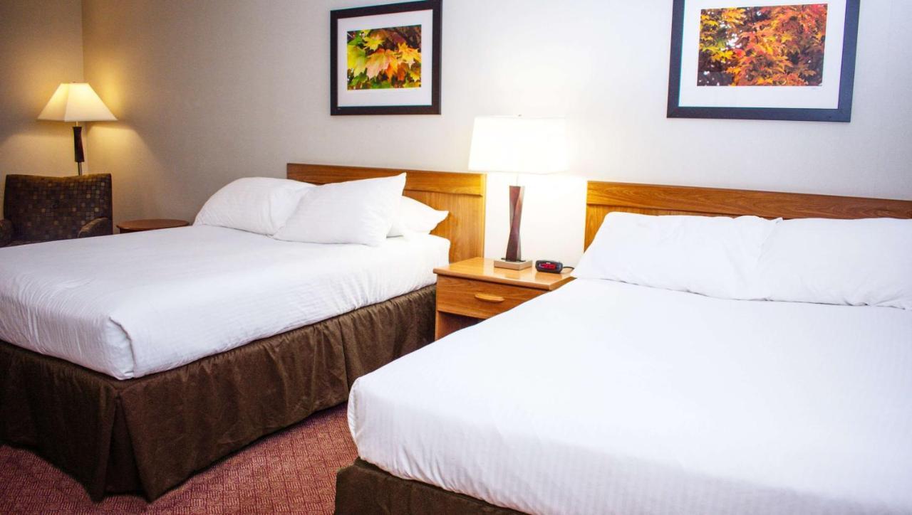 Magnuson Hotel Country Inn Ishpeming Buitenkant foto