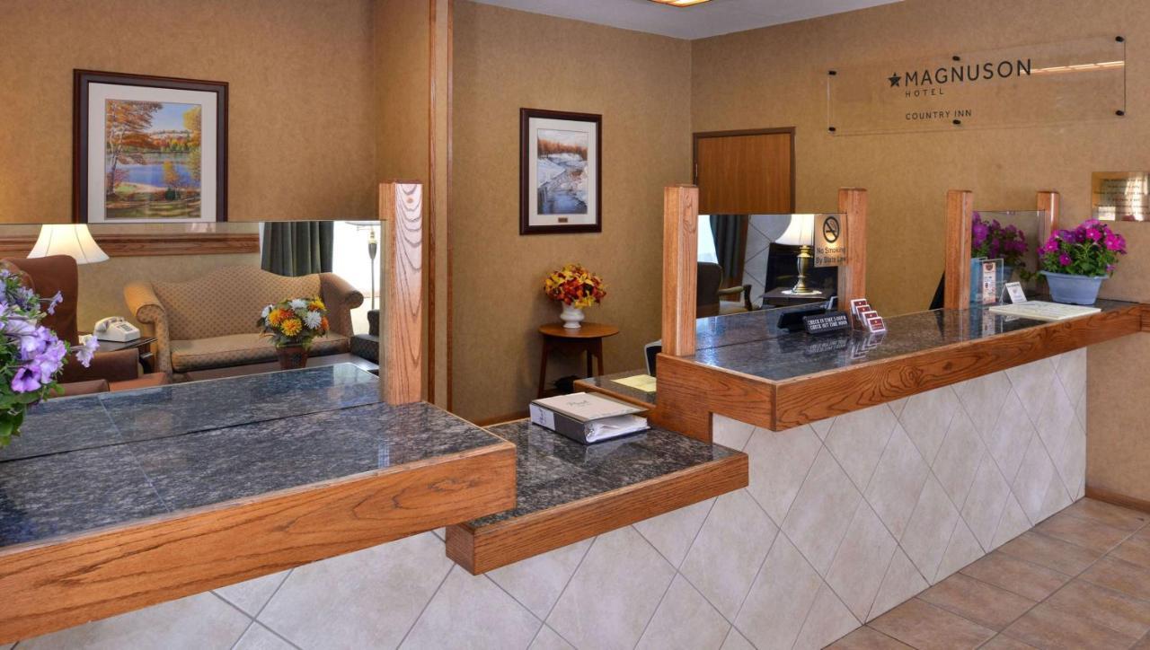 Magnuson Hotel Country Inn Ishpeming Buitenkant foto